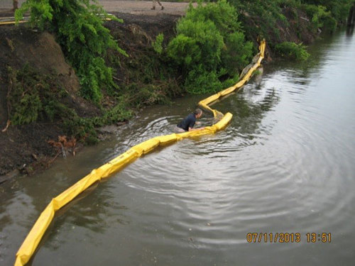 laborers to deploy the turbidity curtain by hand
